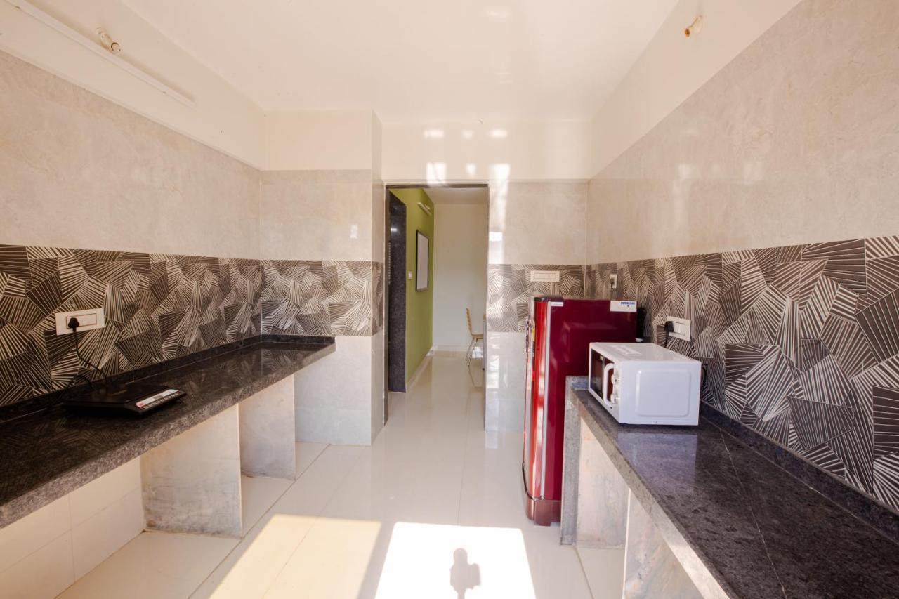 Albergue Covie Kharghar 200 Navi Mumbai Exterior foto