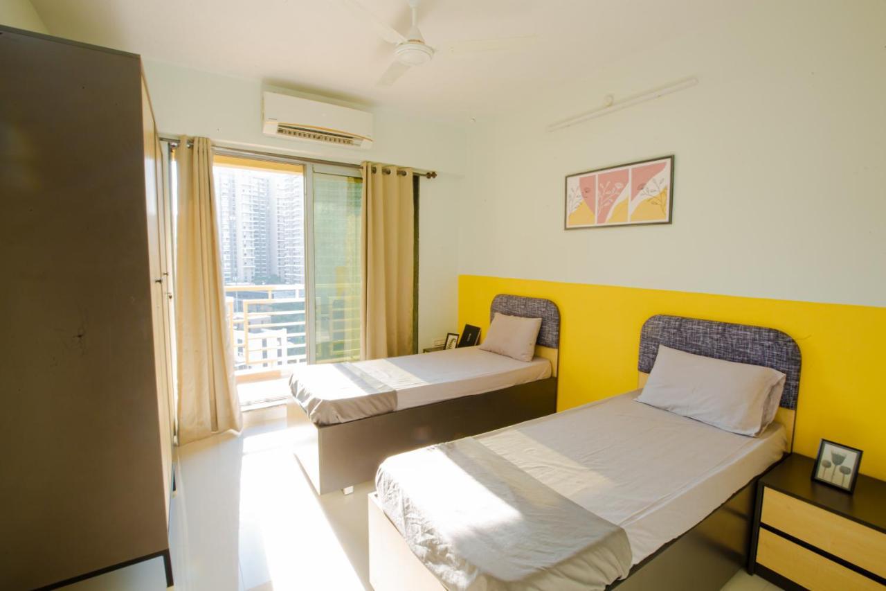 Albergue Covie Kharghar 200 Navi Mumbai Exterior foto